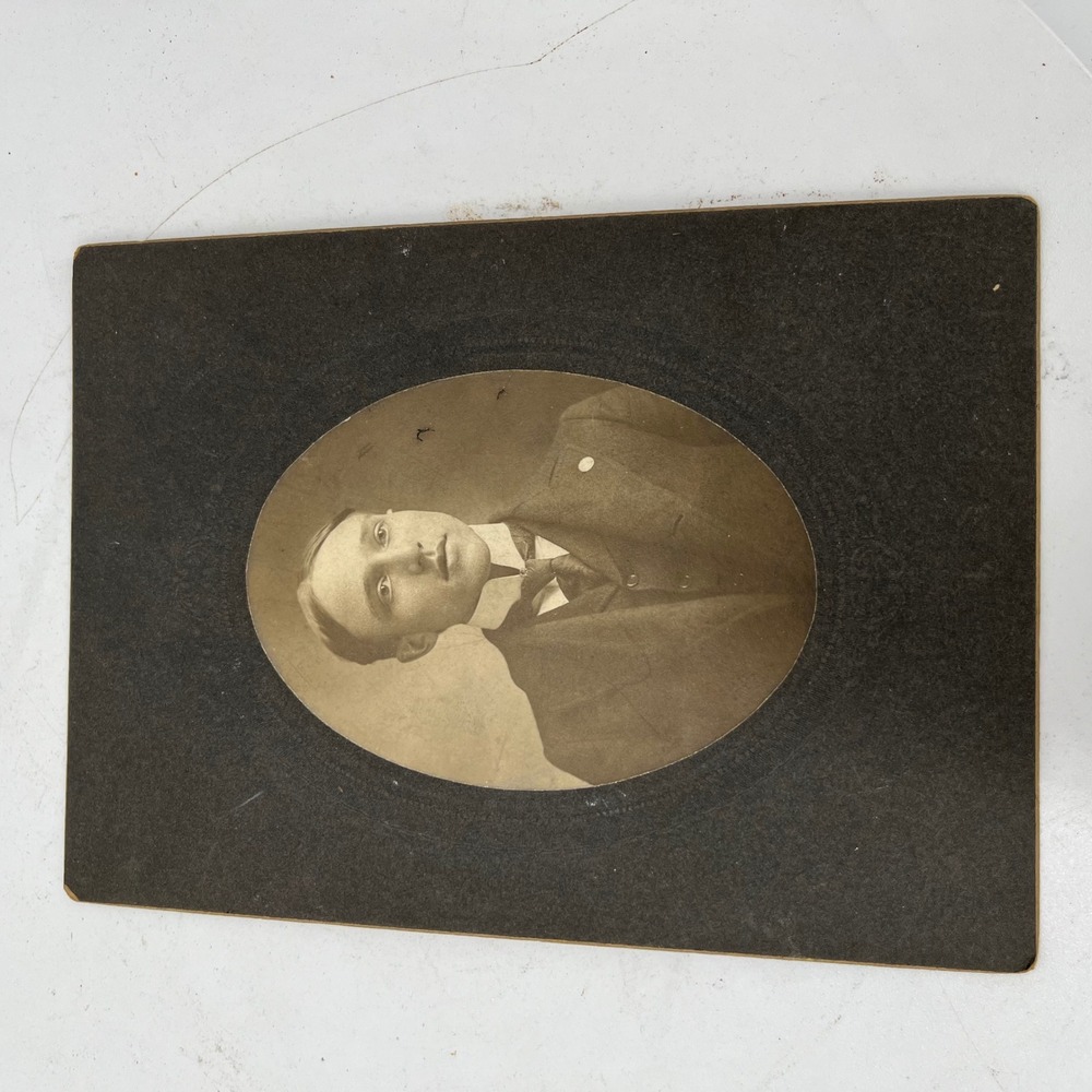 Antique 1900s Edwardian Man Oval Portrait Photo Suit Tie Black Cabinet Mount
